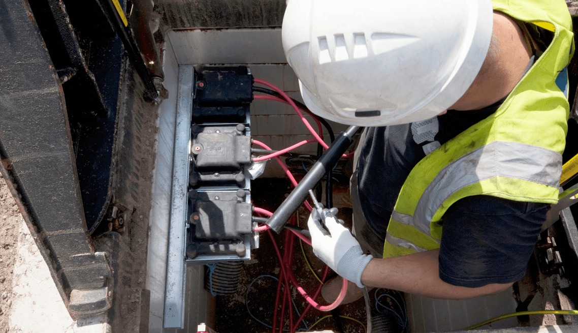 atg airports working at Gatwick airport