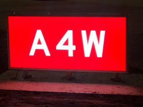 Luton IR858 Sign