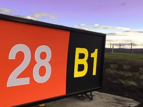 Taxiway signs
