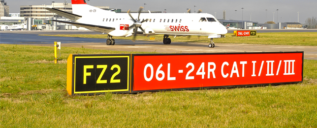 Mandatory-Taxiway-Signs