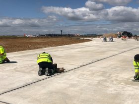 Luton LED taxiway_